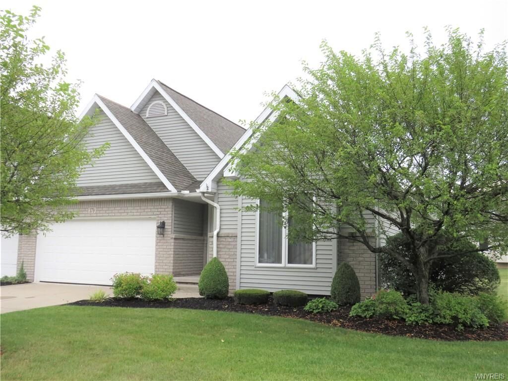 Property Photo:  379 White Oak Lane  NY 14072 