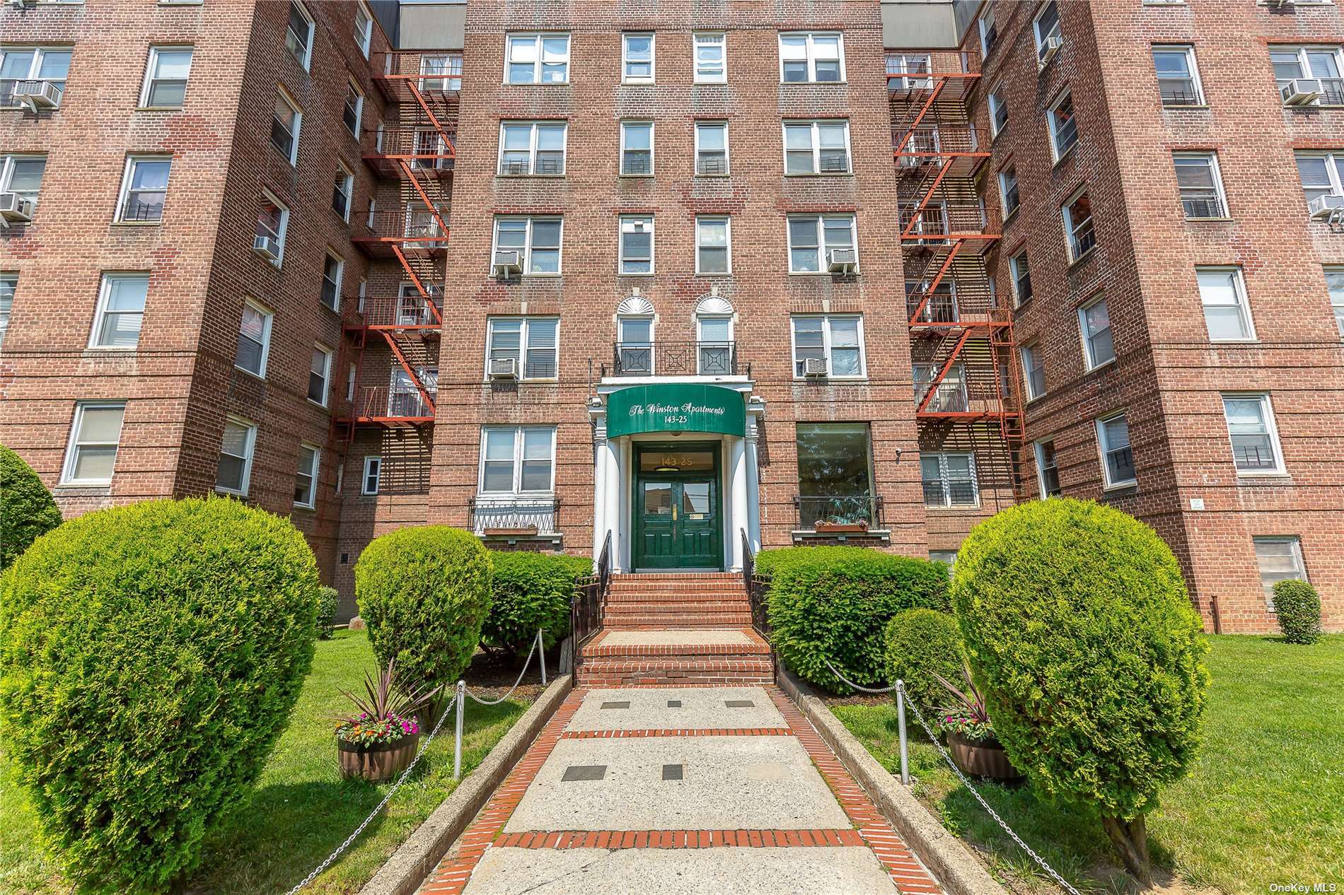 Property Photo: 143-25 84 Drive 4J NY 11435
