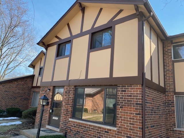 Property Photo: 18W263 Kirkland Lane IL 60181