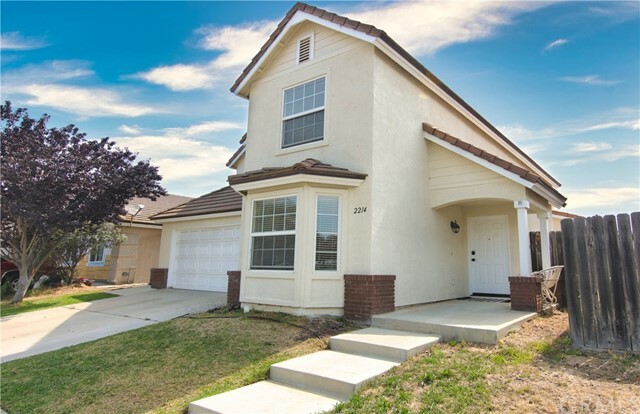 Property Photo:  2214 Easy Street  CA 93458 