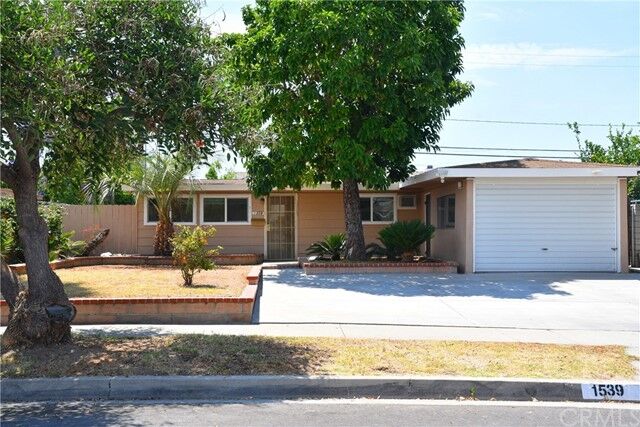 Property Photo:  1539 Farmstead Avenue  CA 91745 