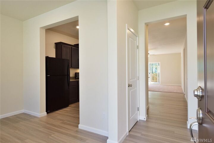 Property Photo: 28514 78th Ave NW WA 98292