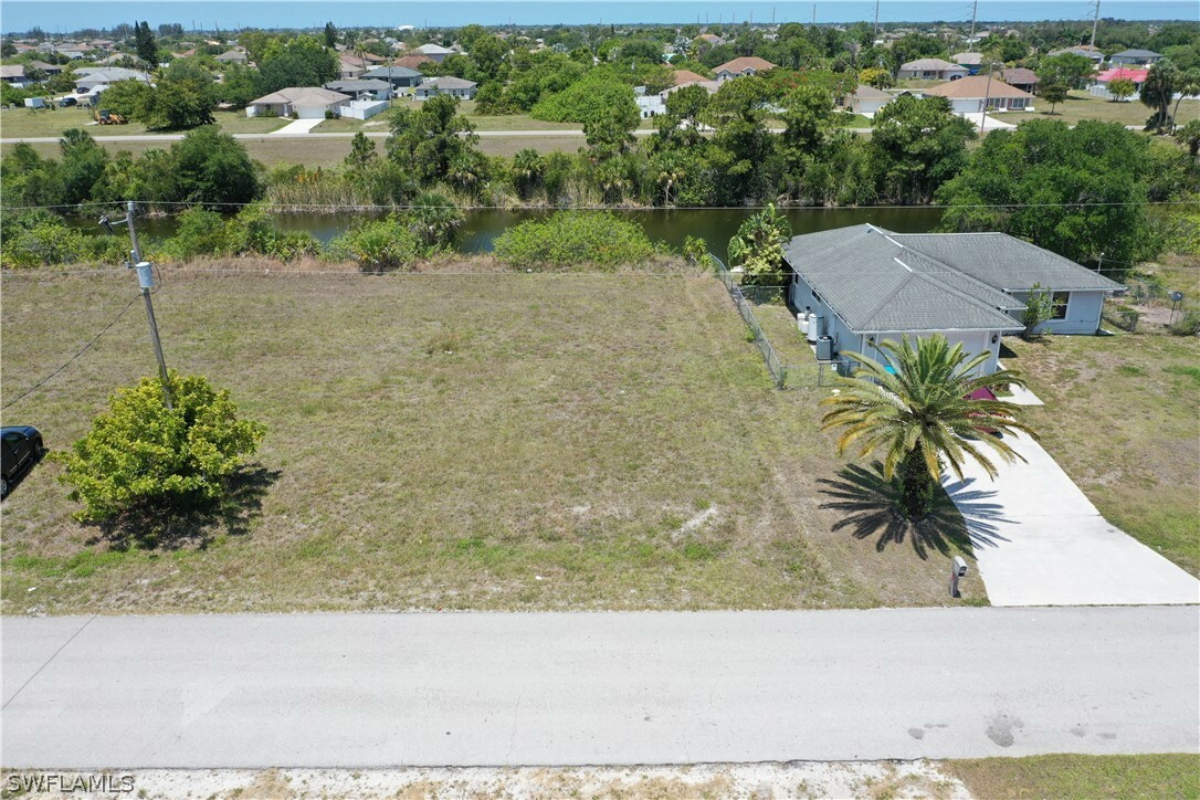 2622 NE 6th Avenue  Cape Coral FL 33909 photo