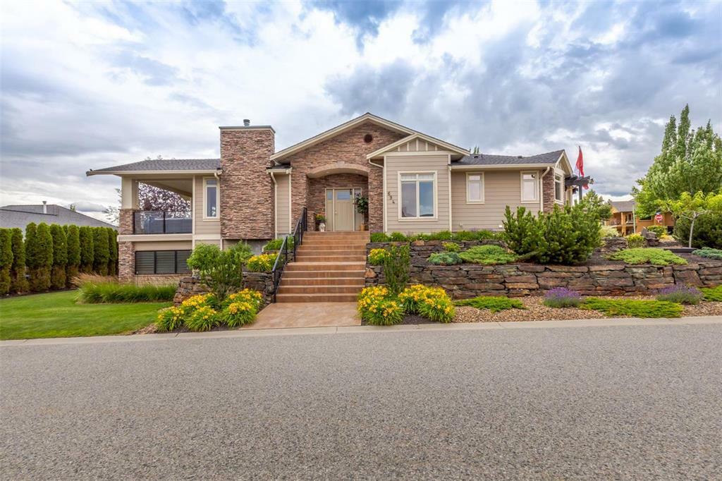 694 Almandine Court  Kelowna BC V1W 4Z5 photo