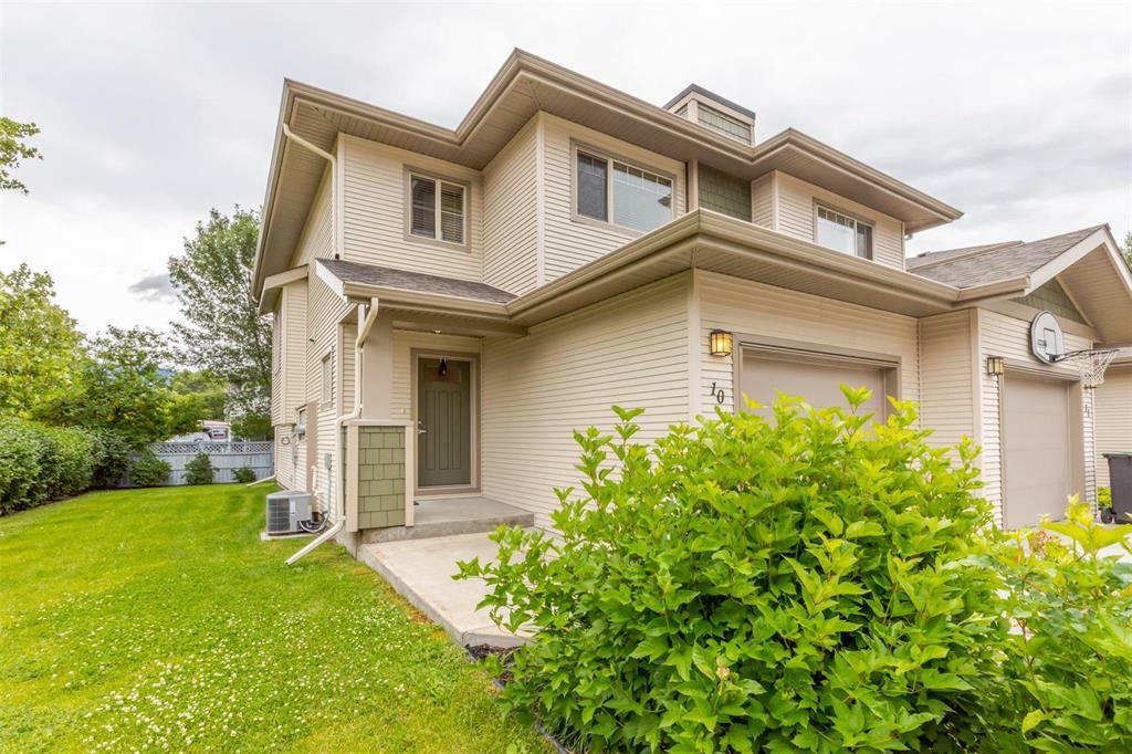 Property Photo: 335 Gerstmar Road 10 BC V1X 4A6