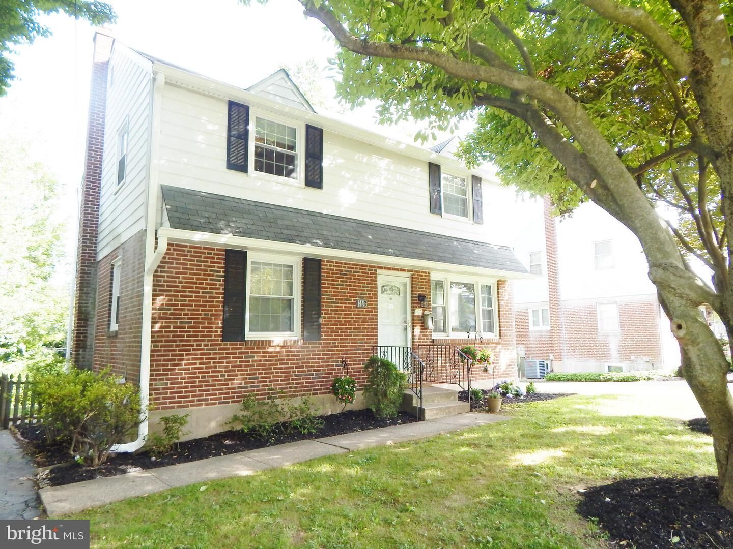 Property Photo:  1493 N Hills Avenue  PA 19090 