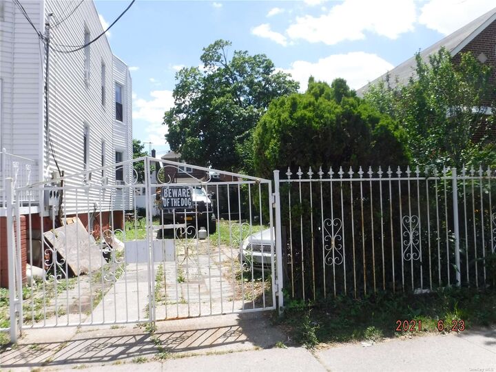 2258 Bruckner Boulevard  Bronx NY 10473 photo