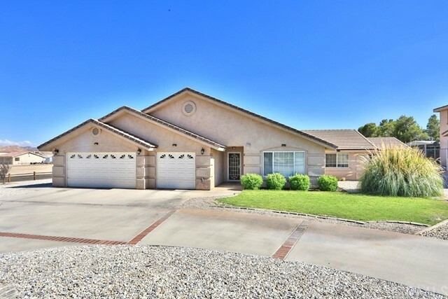 Property Photo:  26709 Lakeview Drive  CA 92342 