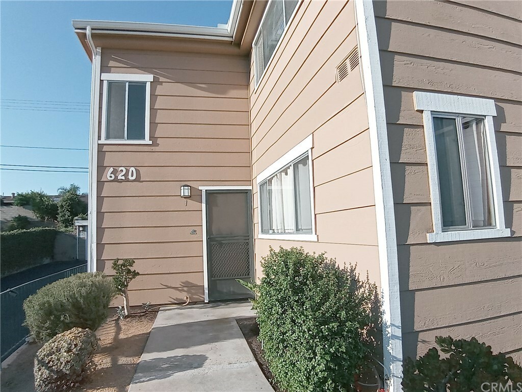 Property Photo:  620 W Lambert Road 1  CA 90631 