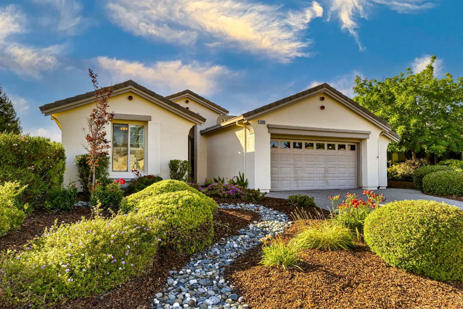 Property Photo:  1905 Laurelhurst Lane  CA 95648 