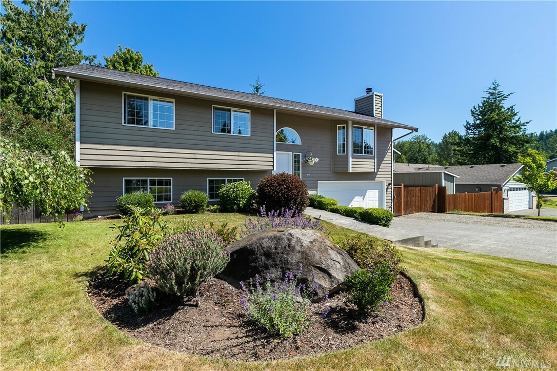 Property Photo:  1354 Marie Ct  WA 98226 