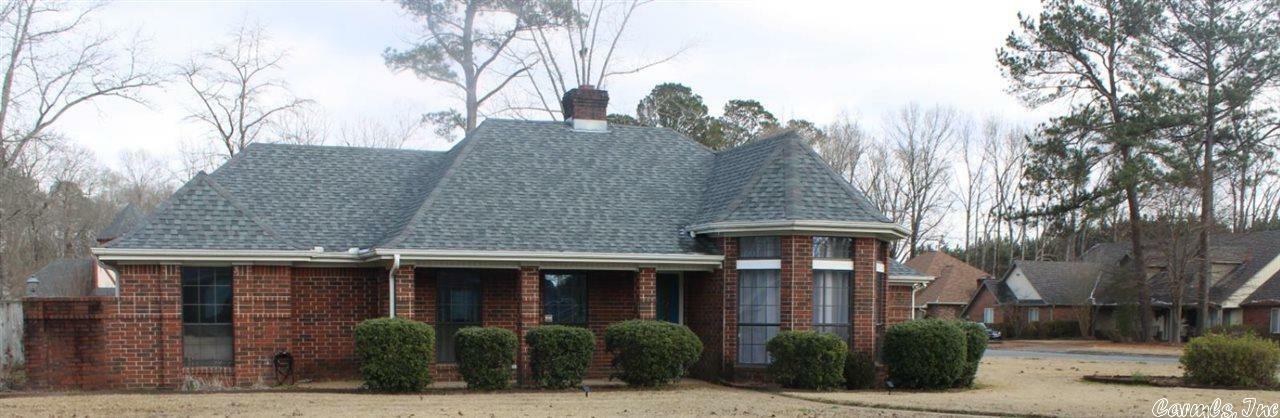 Property Photo:  7409 S Beech  AR 71603 