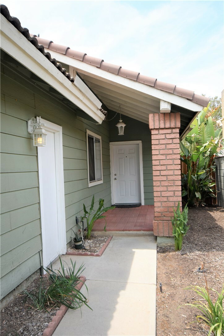 Property Photo:  15471 Julie Avenue  CA 92551 