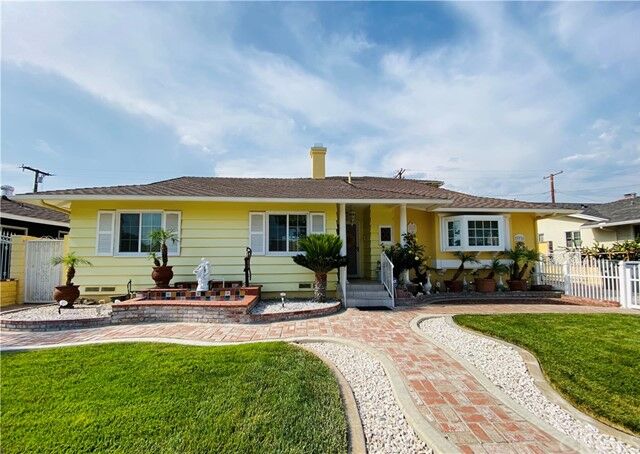 Property Photo: 371 E Benbow Street CA 91722