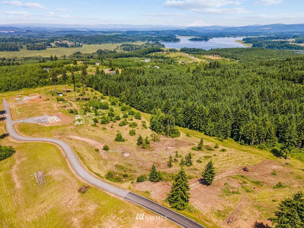 Property Photo:  118 Bullhead Drive  WA 98611 