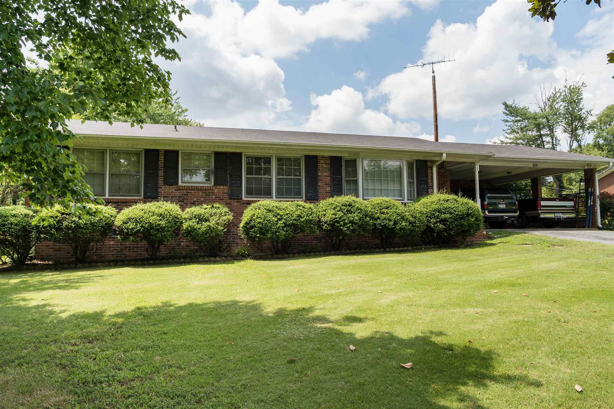 Property Photo:  252 Foxhall Road  SC 29306 