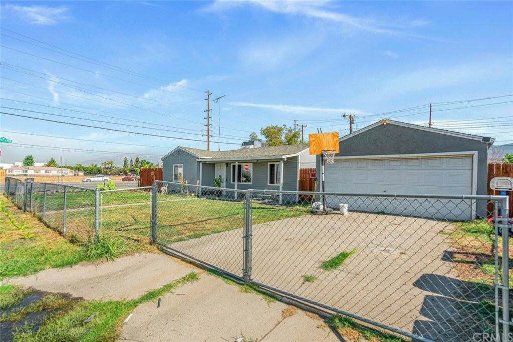 Property Photo:  24914 Union Street  CA 92410 