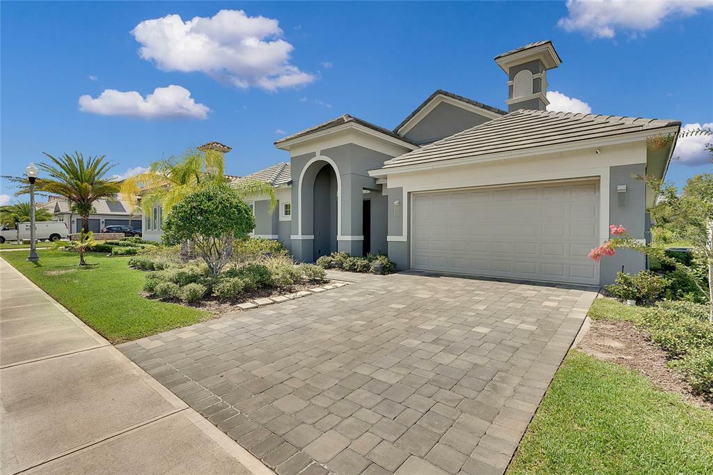 Property Photo:  2604 Lancaster Ridge Drive  FL 33837 