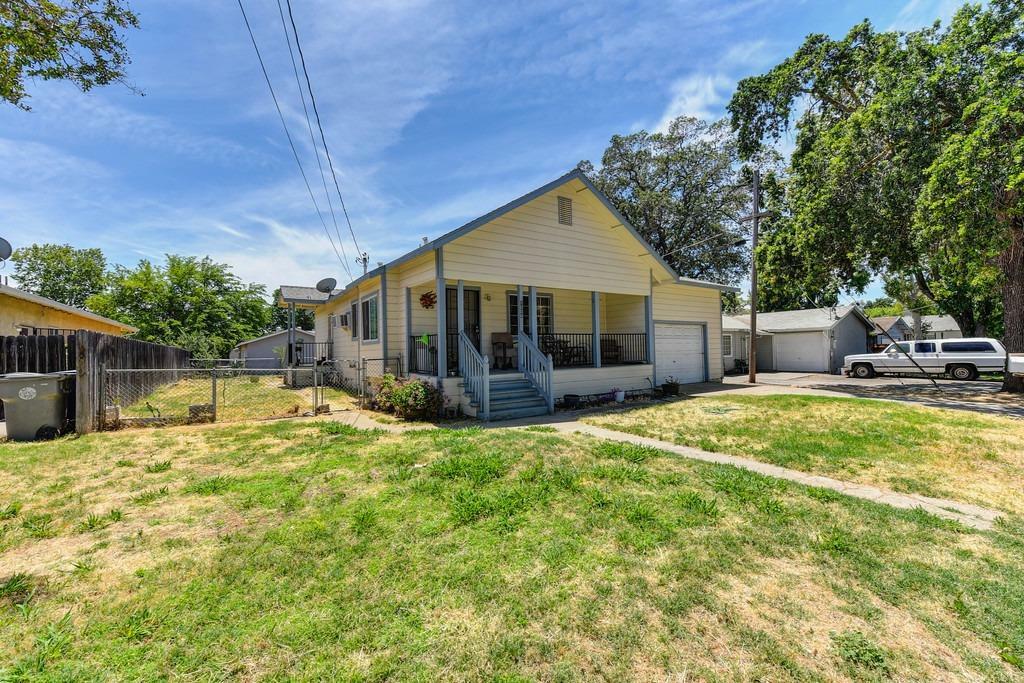 1246 1252 Acacia Avenue  Sacramento CA 95815 photo