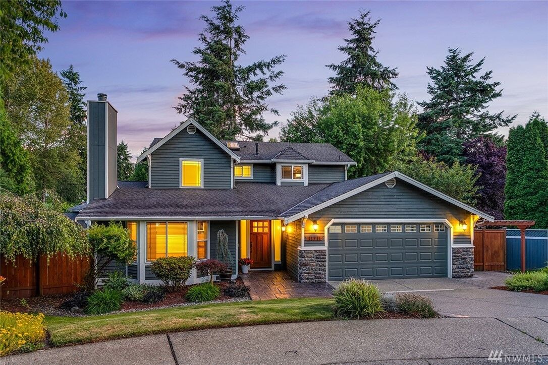 Home for sale in Kent 11711 SE 222nd Ct, Kent, WA 98031