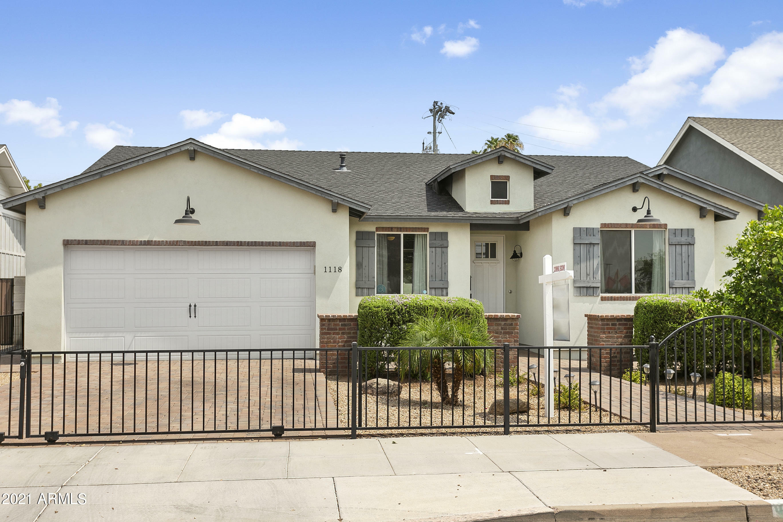 Property Photo:  1118 W Flower Street  AZ 85013 