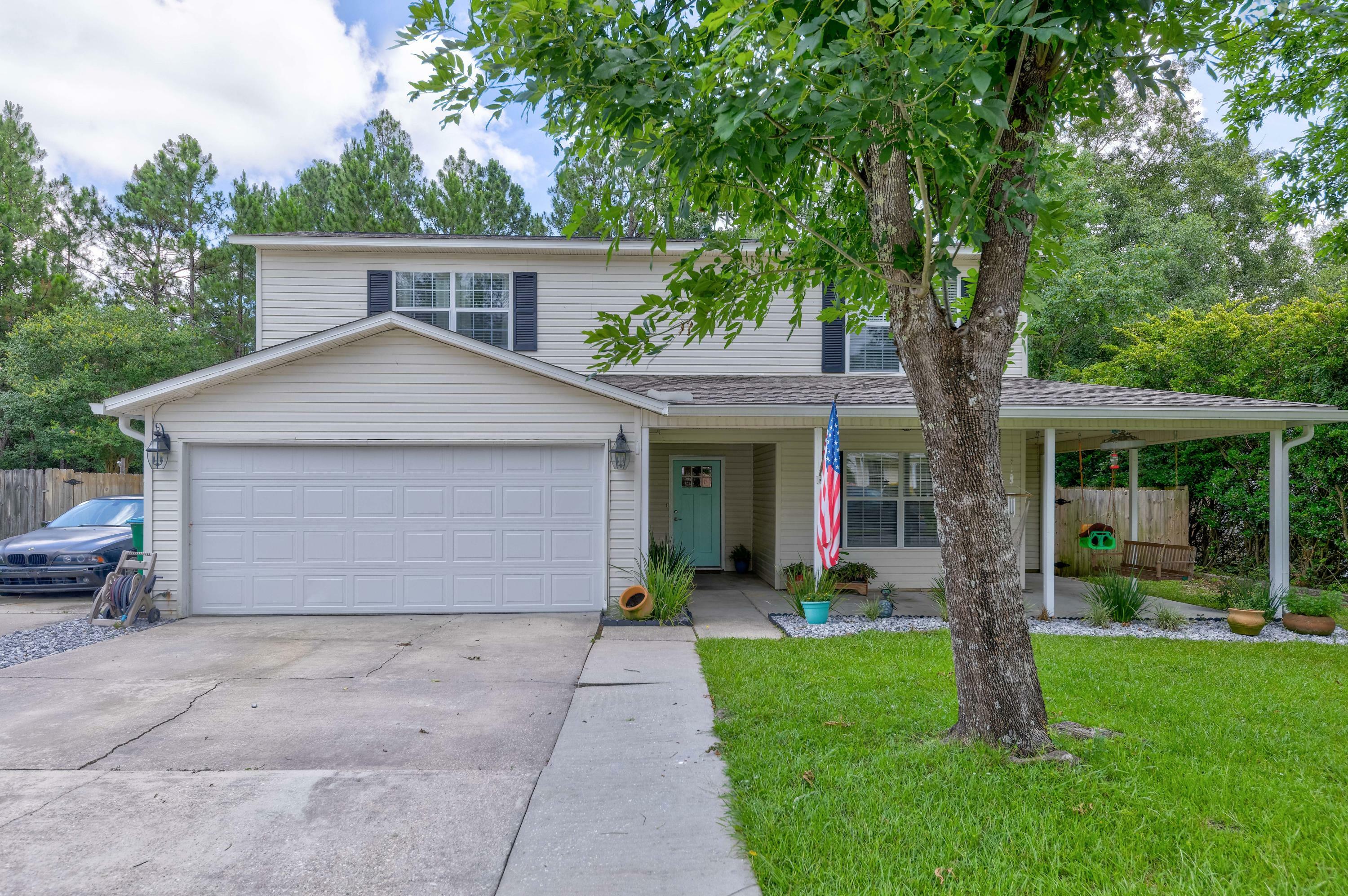 Property Photo: 115 Palmetto Drive FL 32539