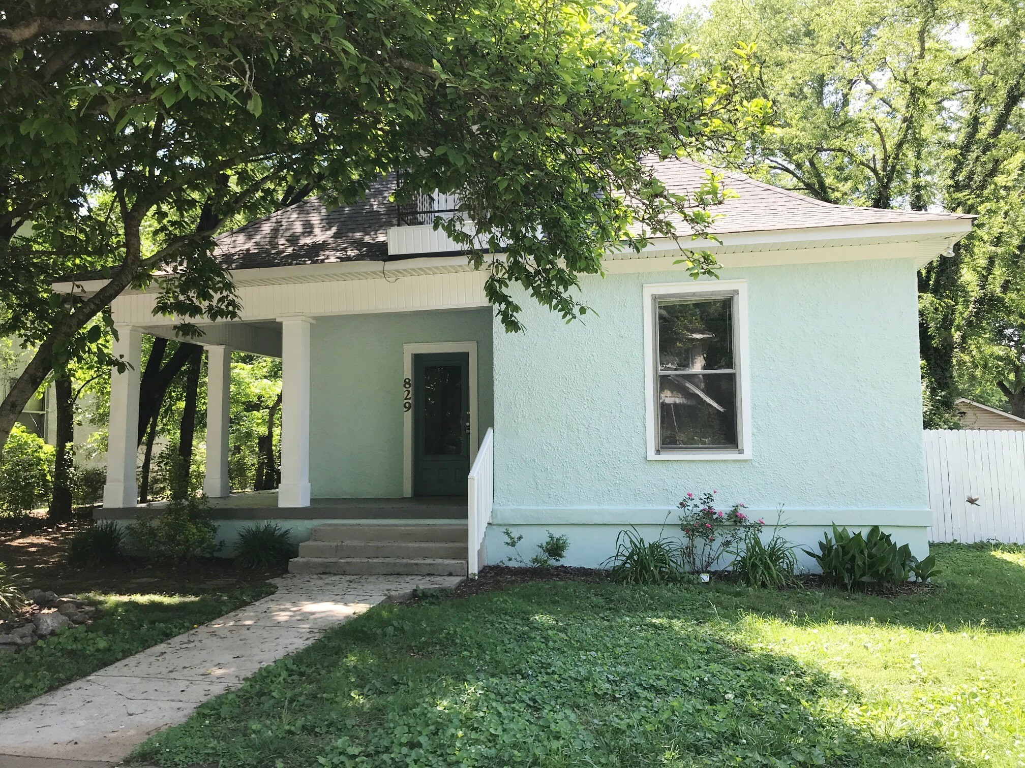 Property Photo:  829 N Spring St  TN 37130 