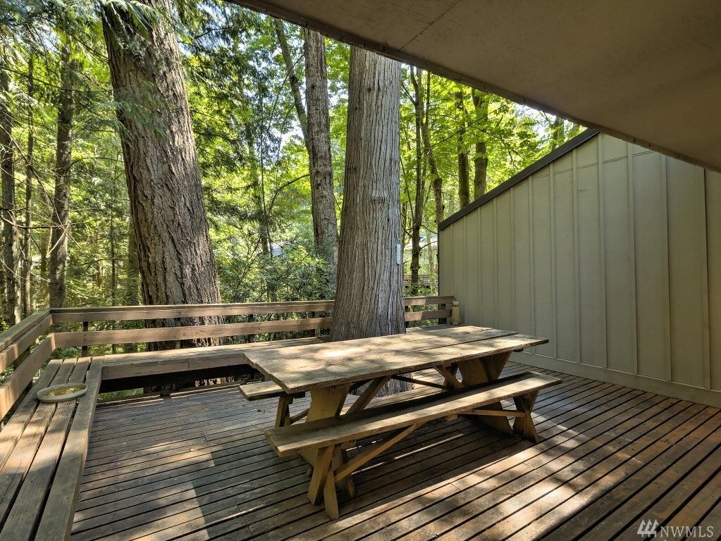 Property Photo:  727 E Promontory Rd  WA 98584 