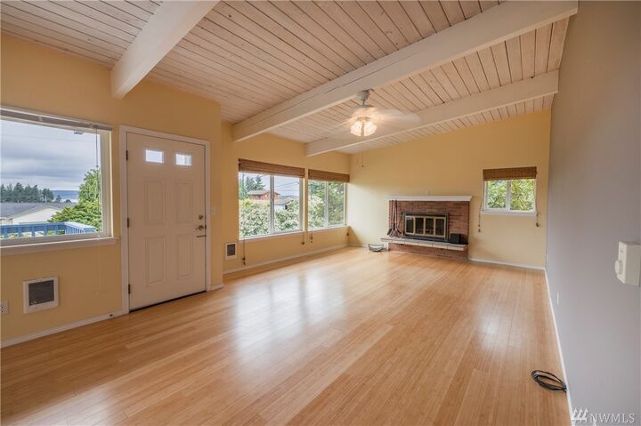 Property Photo:  37996 Brant Rd NE  WA 98340 