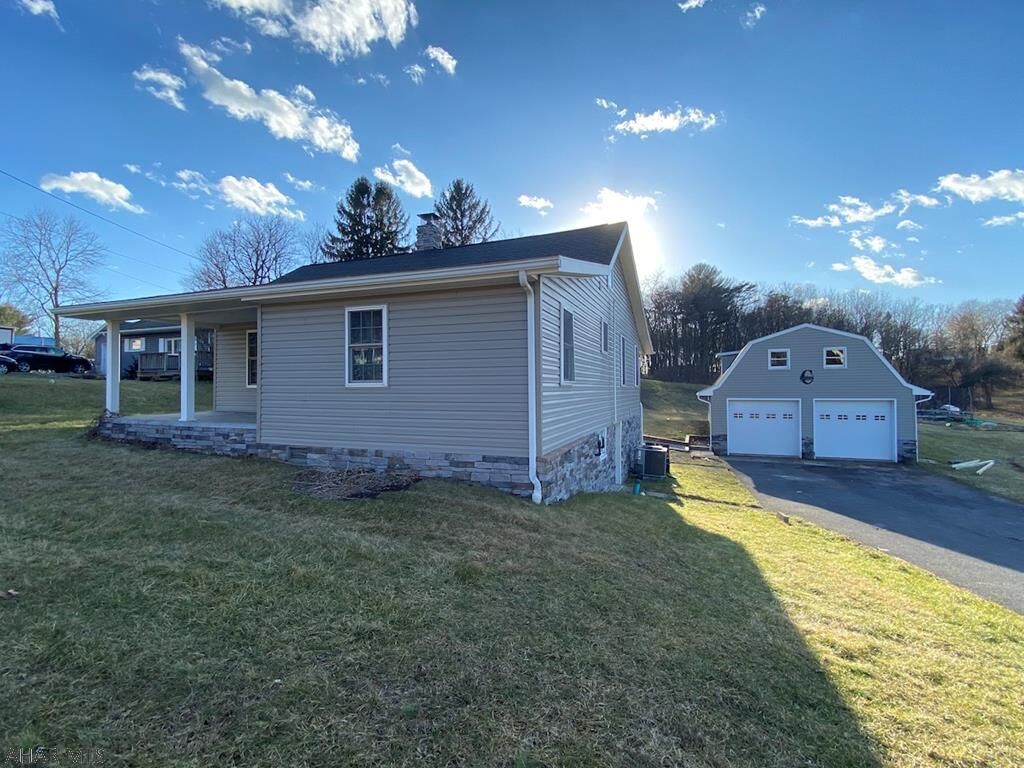 Property Photo: 243 E Graceville Road PA 15533