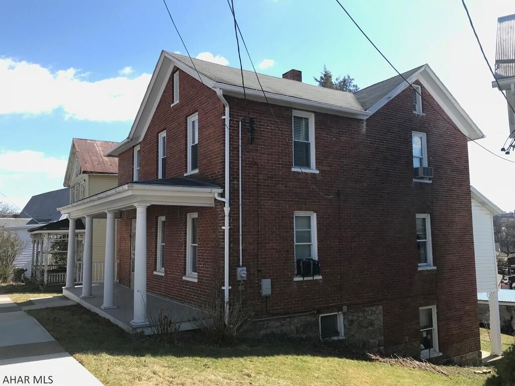 Property Photo: 142 E 1st Street PA 15537