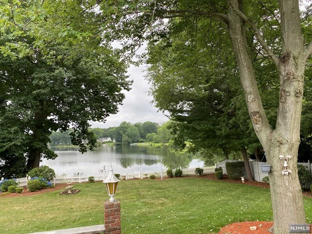 Property Photo: 13 Stratford Court NJ 07676