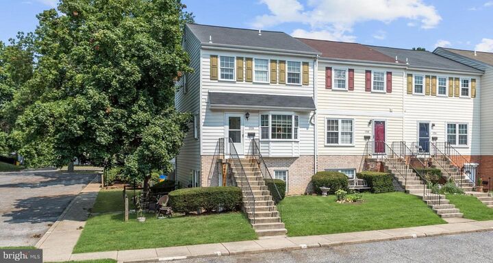 1724 E Bancroft Lane  Crofton MD 21114 photo