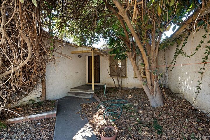 Property Photo:  13907 Kelowna Street  CA 91331 
