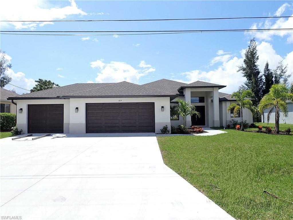 Property Photo:  164 SE 23rd Street  FL 33990 