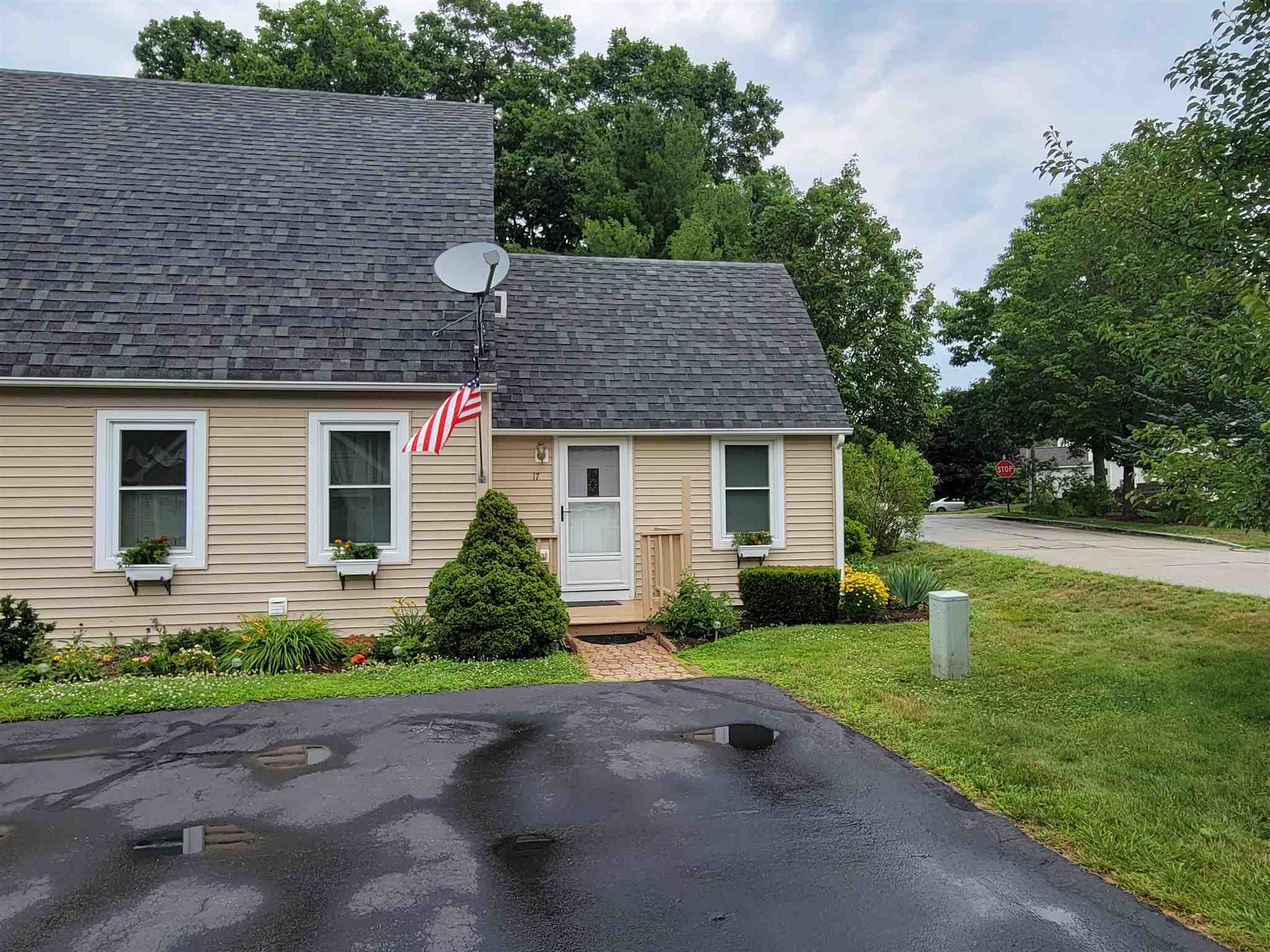 Property Photo:  17 Westridge Drive  NH 03458 