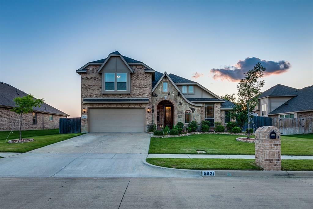 Property Photo:  5621 Park View Drive  TX 76065 