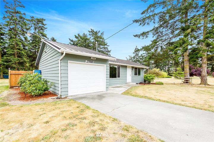 Property Photo:  27588 State Route 20  WA 98277 