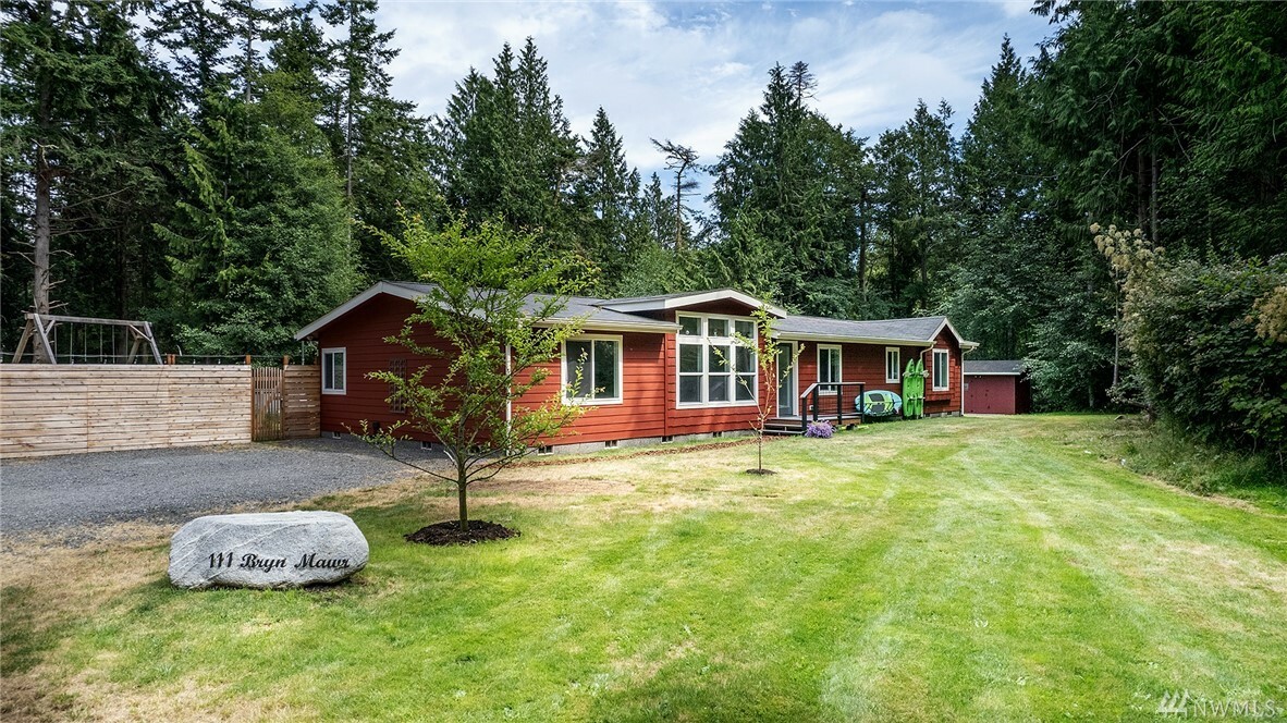 Property Photo:  111 Bryn Mawr Ave  WA 98261 