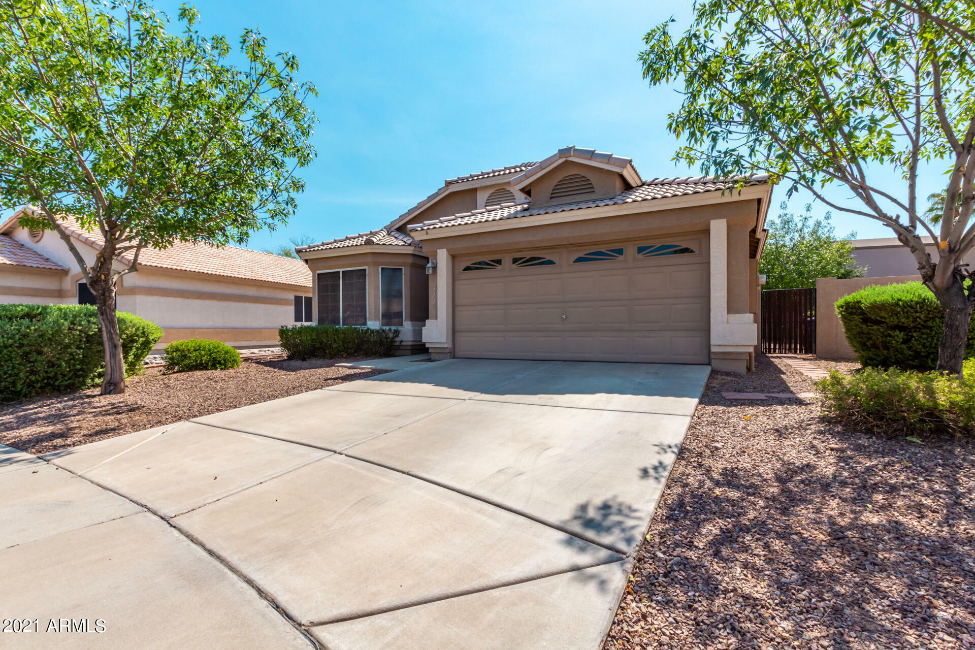 Property Photo:  1571 S Dove Street  AZ 85233 