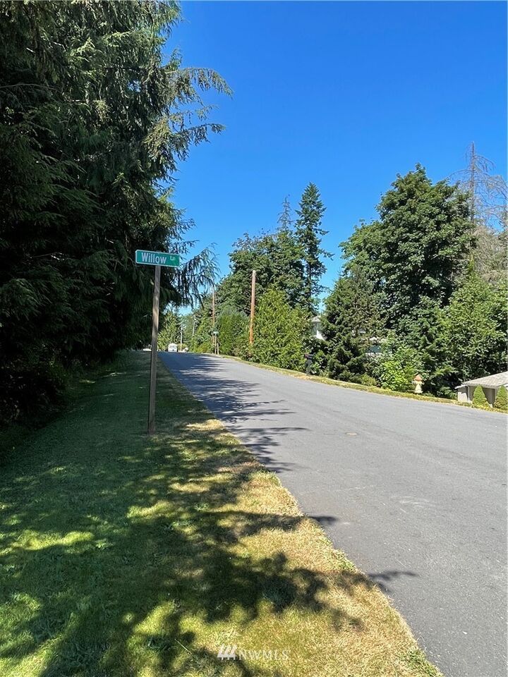 Property Photo:  1504  Graham Drive  WA 98282 