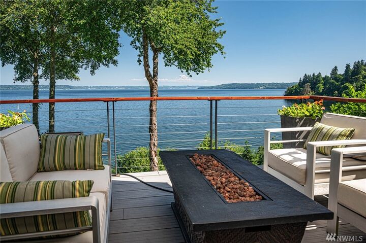 16630 86th Place SW  Vashon WA 98070 photo