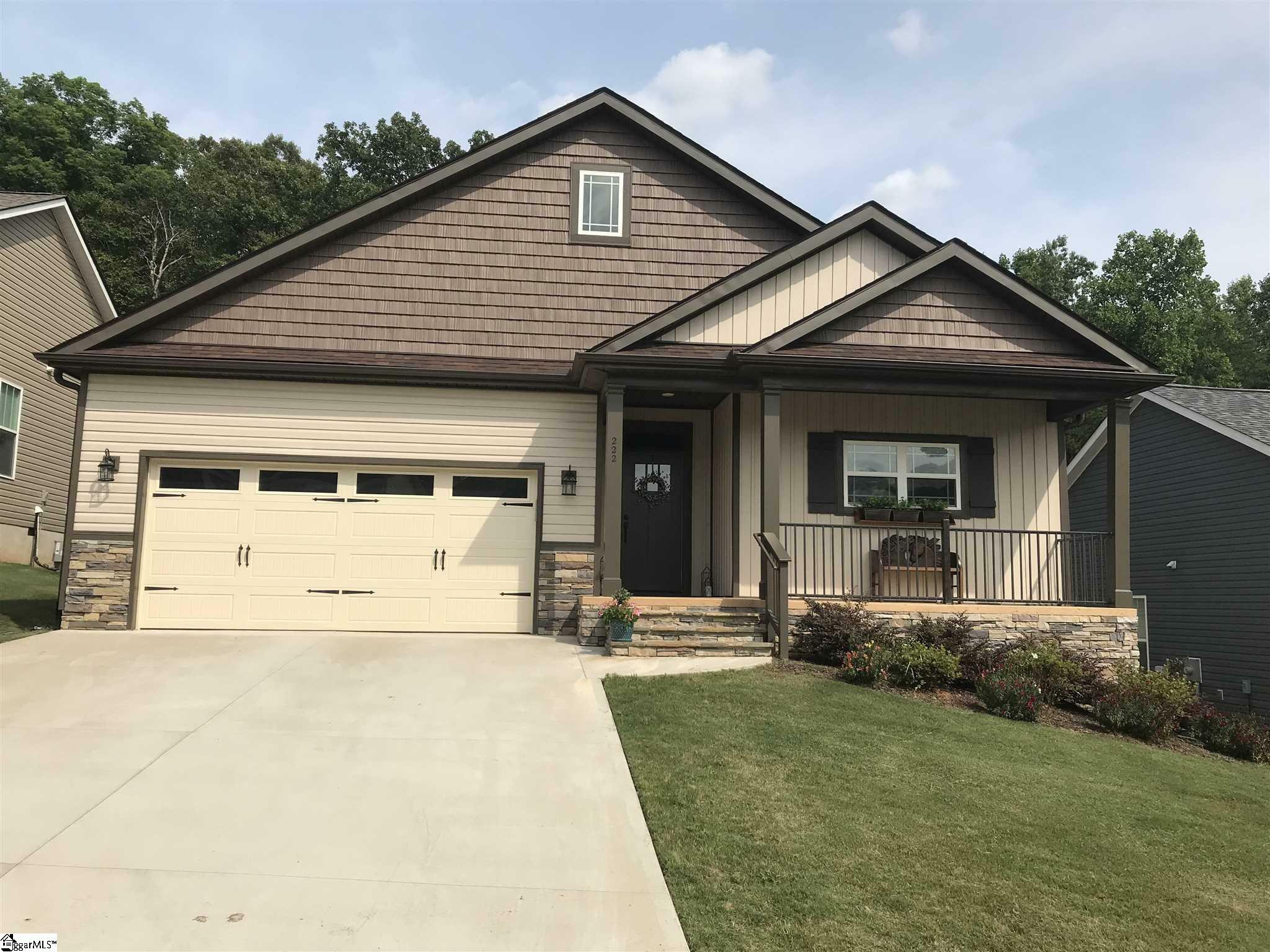 Property Photo: 222 Page Creek Boulevard SC 29356