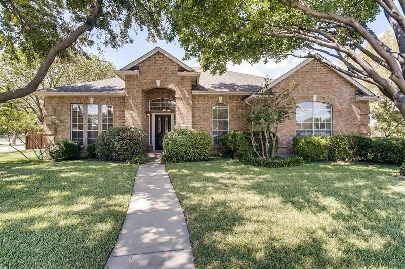 Property Photo: 7313 Silverthorn Drive TX 75089