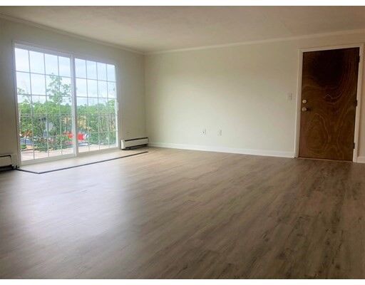 Property Photo: 20 Williamsburg Ct 23 MA 01545