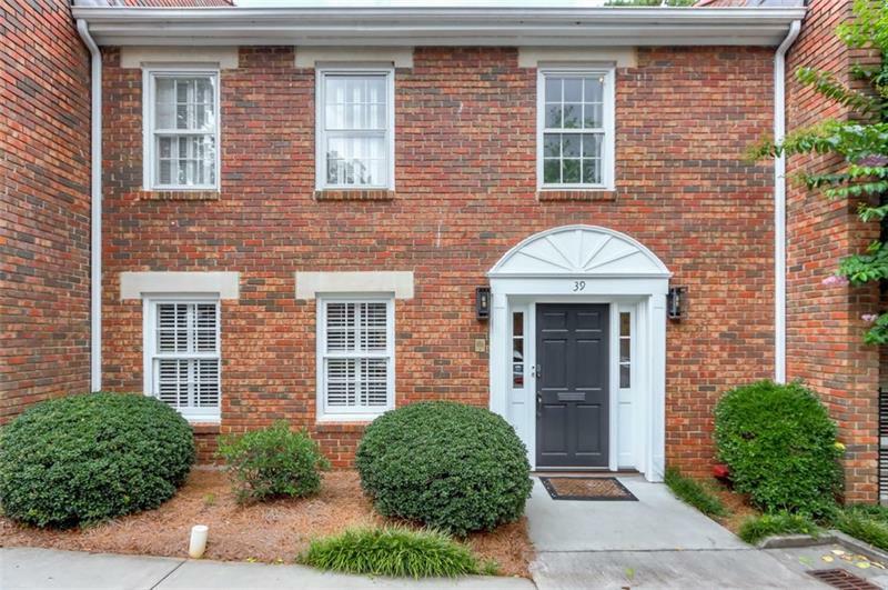Property Photo: 70 Old Ivy Road NE 39 GA 30342