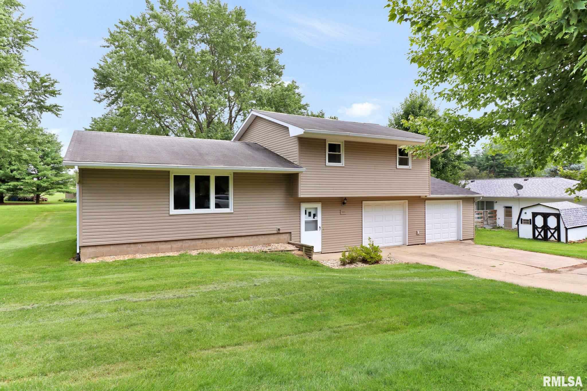 Property Photo:  505 N Lakeview  IL 61529 