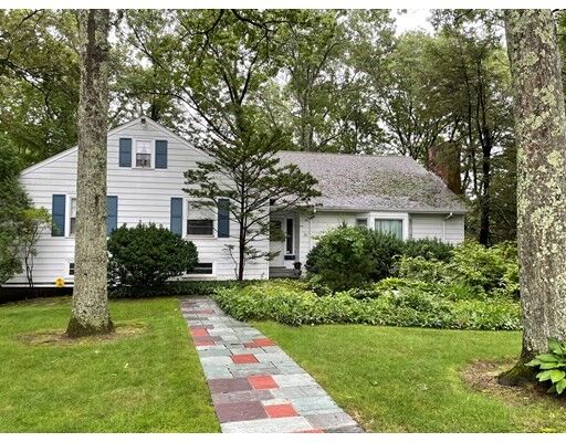 Property Photo: 20 Wedgwood Rd MA 02481