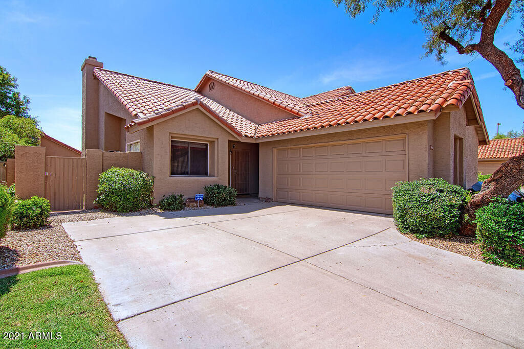Property Photo: 13560 N 92nd Place AZ 85260