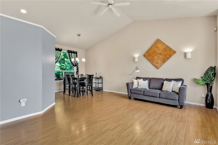 Property Photo:  22962 SE 280th Pl  WA 98038 